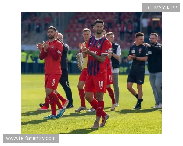 德甲联赛中有多少支球队及队员构成